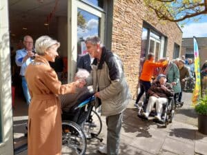 Gemeente Wijk bij Duurstede opent dementievriendelijke buitenruimte